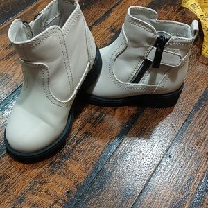 Wonder Nation Cream Kids Boots